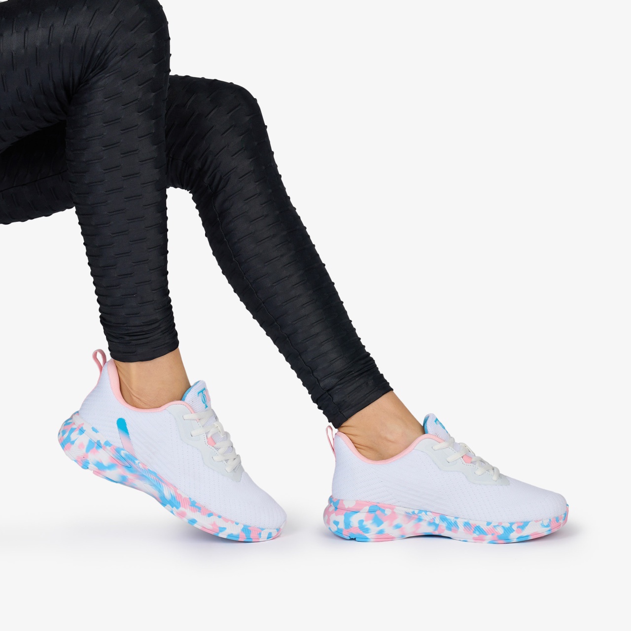 SNEAKERS din TEXTIL cu talpa multicolor CRL1039 CULOARE: ALB