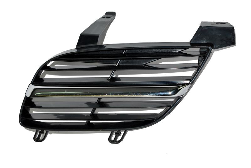 Grila radiator Stanga potrivit NISSAN ALMERA I, ALMERA II 1.4-2.2D 1995-2006 pana in 2002 - (crom)