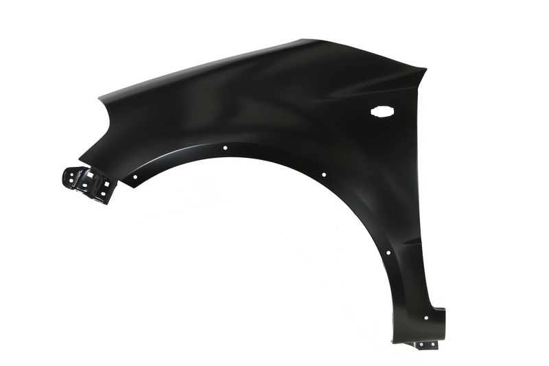 Aripa Stanga potrivit FIAT SEDICI; SUZUKI SX4 2006-2014 - (cu gaura pentru indicator, cu suport de orificii)