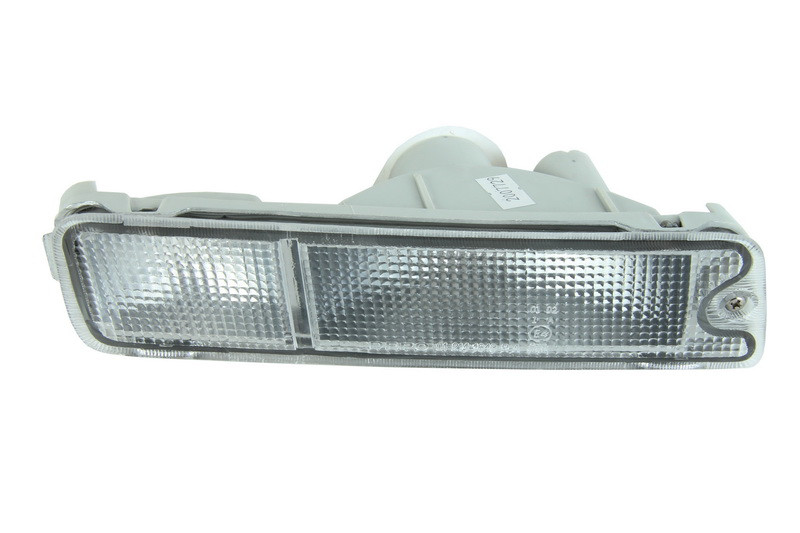 Semnalizator fata dreapta potrivit MITSUBISHI L 200 1996-2001 - (transparent)
