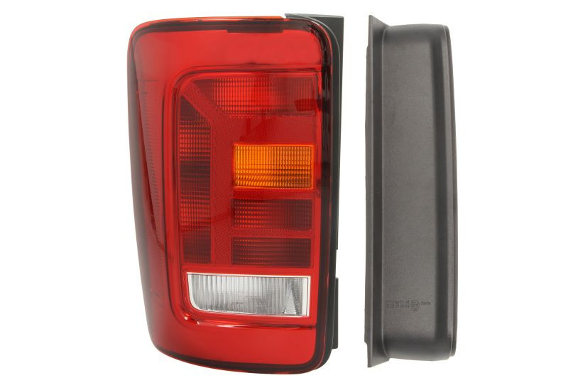 Stop tripla lampa spate dreapta potrivit VW CADDY 2D dupa 2015 - (culoare sticla negru,versiunea cu usi spate)
