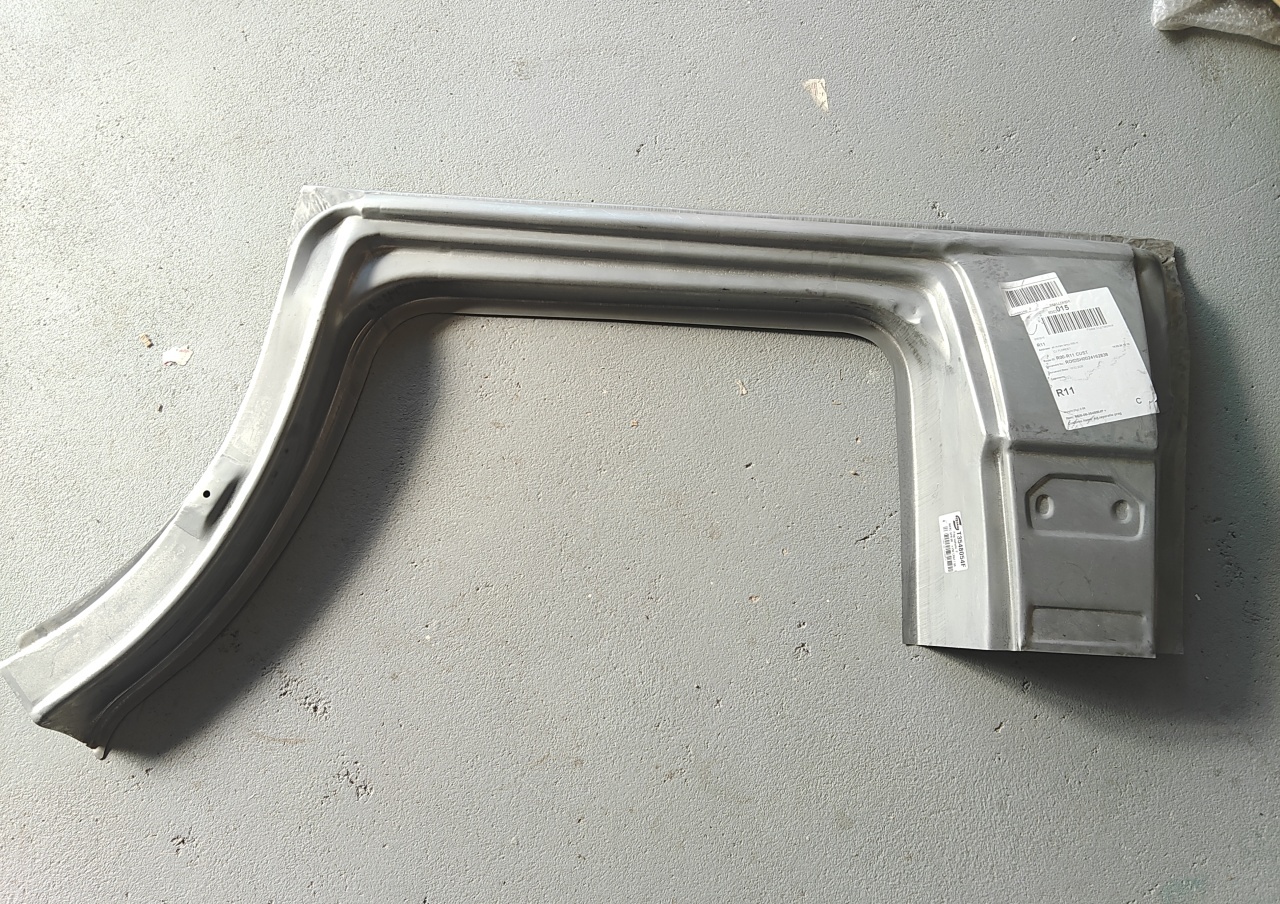 Prag auto Fata Dreapta (cu element de reparatie aripa, VAN) potrivit MERCEDES SPRINTER 3,5-T (B906), SPRINTER 3-T (B906), SPRINTER 4,6-T (B906)
