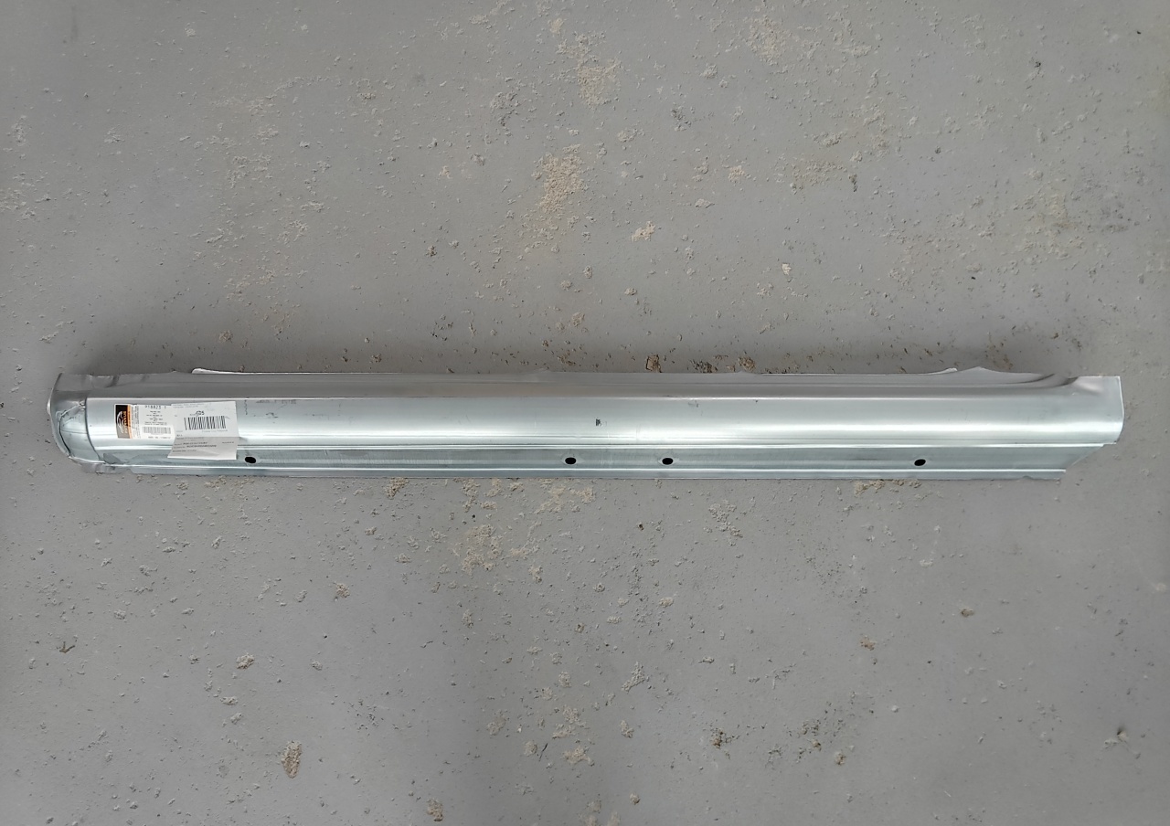 Prag lateral stanga potrivit CHEVROLET LACETTI, NUBIRA; DAEWOO NUBIRA 2003-2009